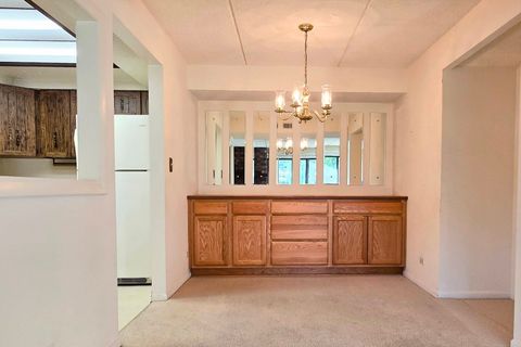 Tiny photo for 650 Whitney Court #108, Gurnee, IL 60031 (MLS # 12549771)