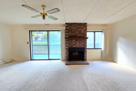 Tiny photo for 650 Whitney Court #108, Gurnee, IL 60031 (MLS # 12549771)