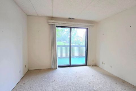 Tiny photo for 650 Whitney Court #108, Gurnee, IL 60031 (MLS # 12549771)