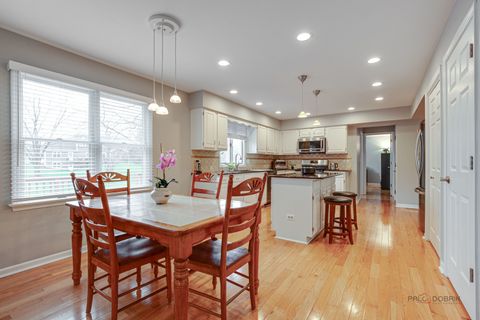 Tiny photo for 1515 Forever Avenue, Libertyville, IL 60048 (MLS # 12548213)