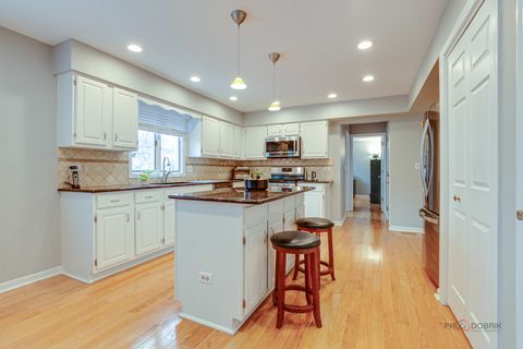 Tiny photo for 1515 Forever Avenue, Libertyville, IL 60048 (MLS # 12548213)