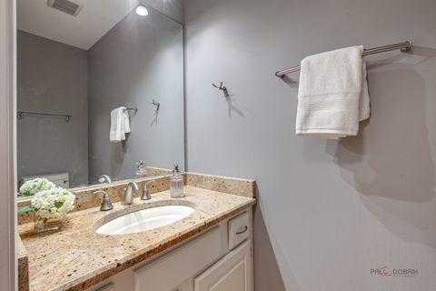 Tiny photo for 1515 Forever Avenue, Libertyville, IL 60048 (MLS # 12548213)