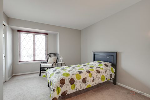 Tiny photo for 1515 Forever Avenue, Libertyville, IL 60048 (MLS # 12548213)