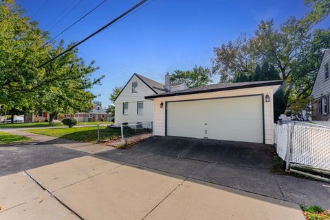 Tiny photo for 17908 Commercial Avenue, Lansing, IL 60438 (MLS # 12523897)