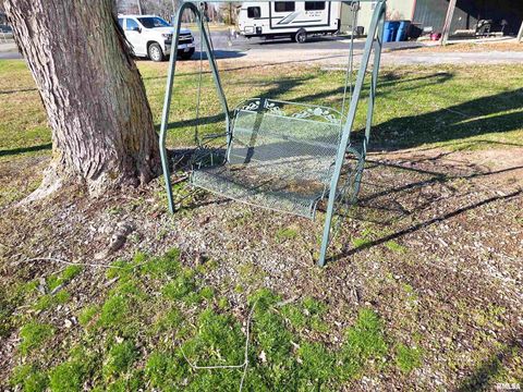 Tiny photo for 7847 Old Highway 50, Flora, IL 62839 (MLS # EB460820)