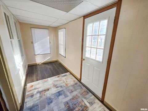 Tiny photo for 7847 Old Highway 50, Flora, IL 62839 (MLS # EB460820)