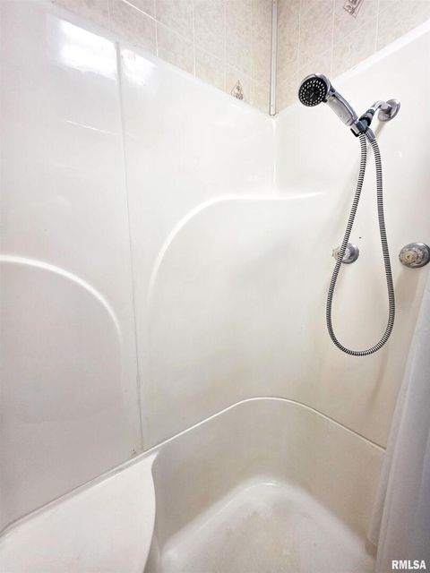 Tiny photo for 7847 Old Highway 50, Flora, IL 62839 (MLS # EB460820)