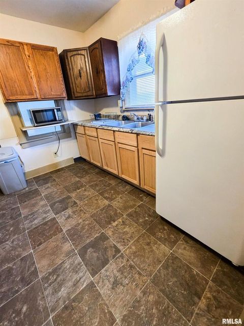 Tiny photo for 7847 Old Highway 50, Flora, IL 62839 (MLS # EB460820)