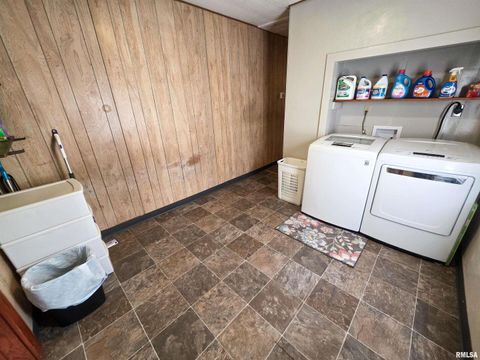 Tiny photo for 7847 Old Highway 50, Flora, IL 62839 (MLS # EB460820)