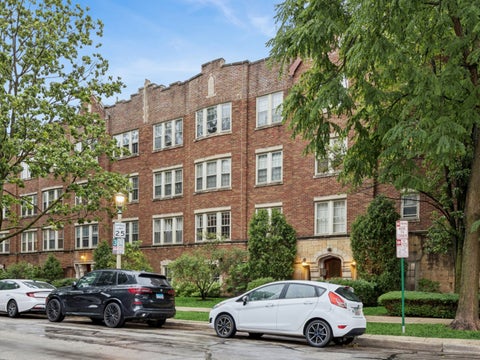 Tiny photo for 344 S Maple Avenue #2B, Oak Park, IL 60302 (MLS # 12754713)