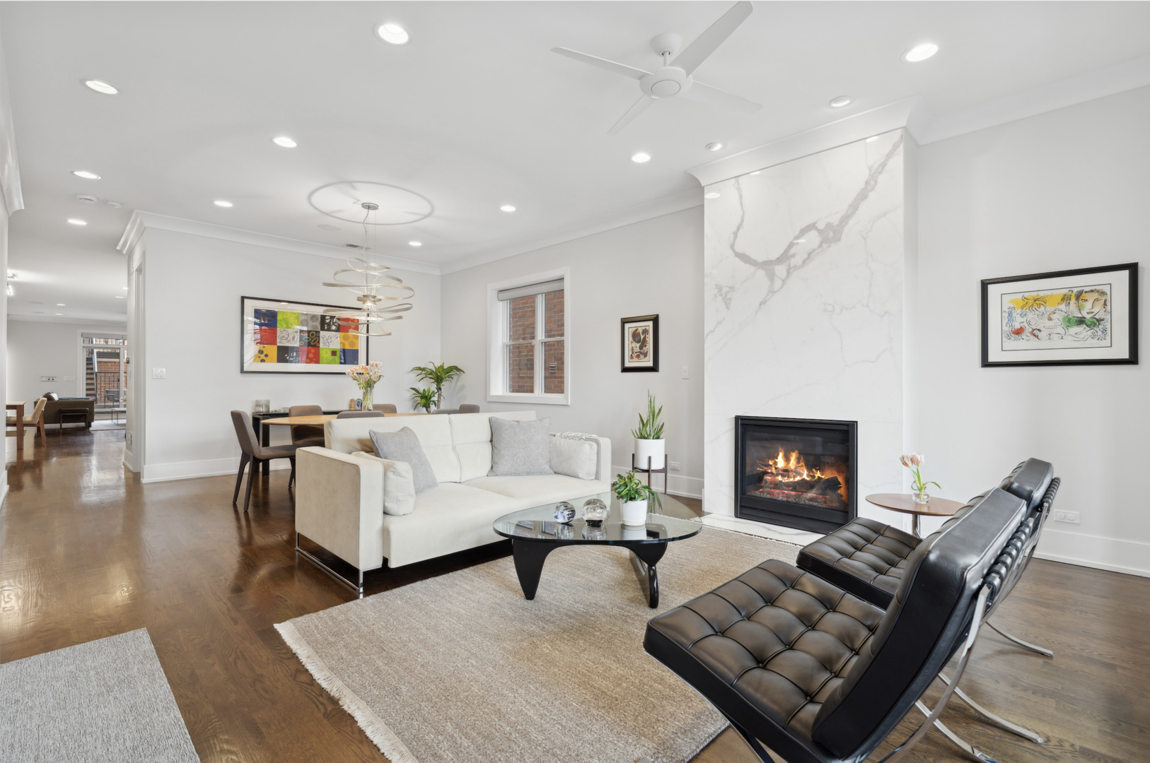 2028 W Le Moyne Street 1E