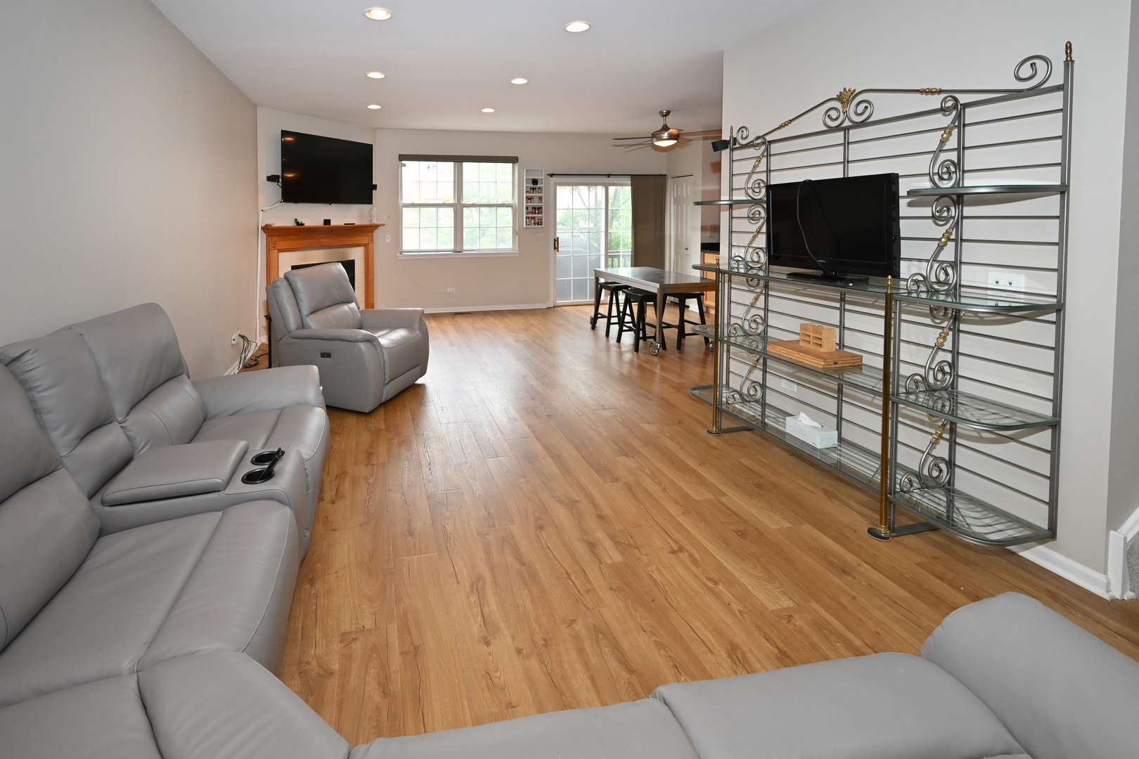 7507 Frontage Road