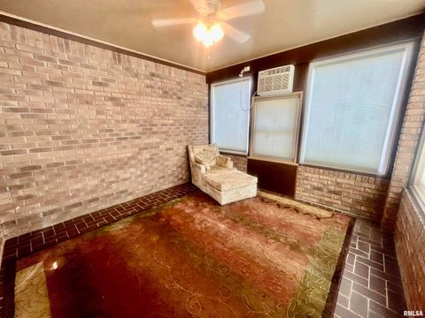 Tiny photo for 9 BRIAN Drive, Metropolis, IL 62960 (MLS # EB459254)