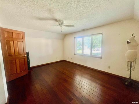 Tiny photo for 9 BRIAN Drive, Metropolis, IL 62960 (MLS # EB459254)