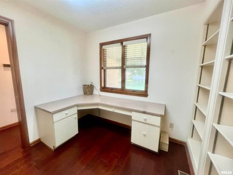 Tiny photo for 9 BRIAN Drive, Metropolis, IL 62960 (MLS # EB459254)