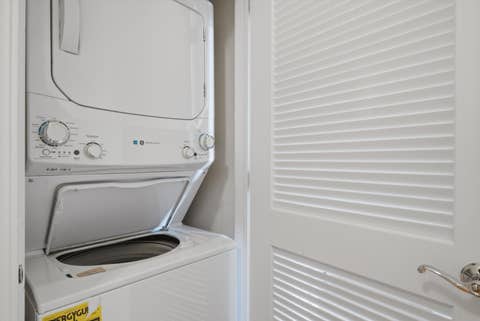 Tiny photo for 318 E 25th Place #2E, Chicago, IL 60616 (MLS # 12737139)