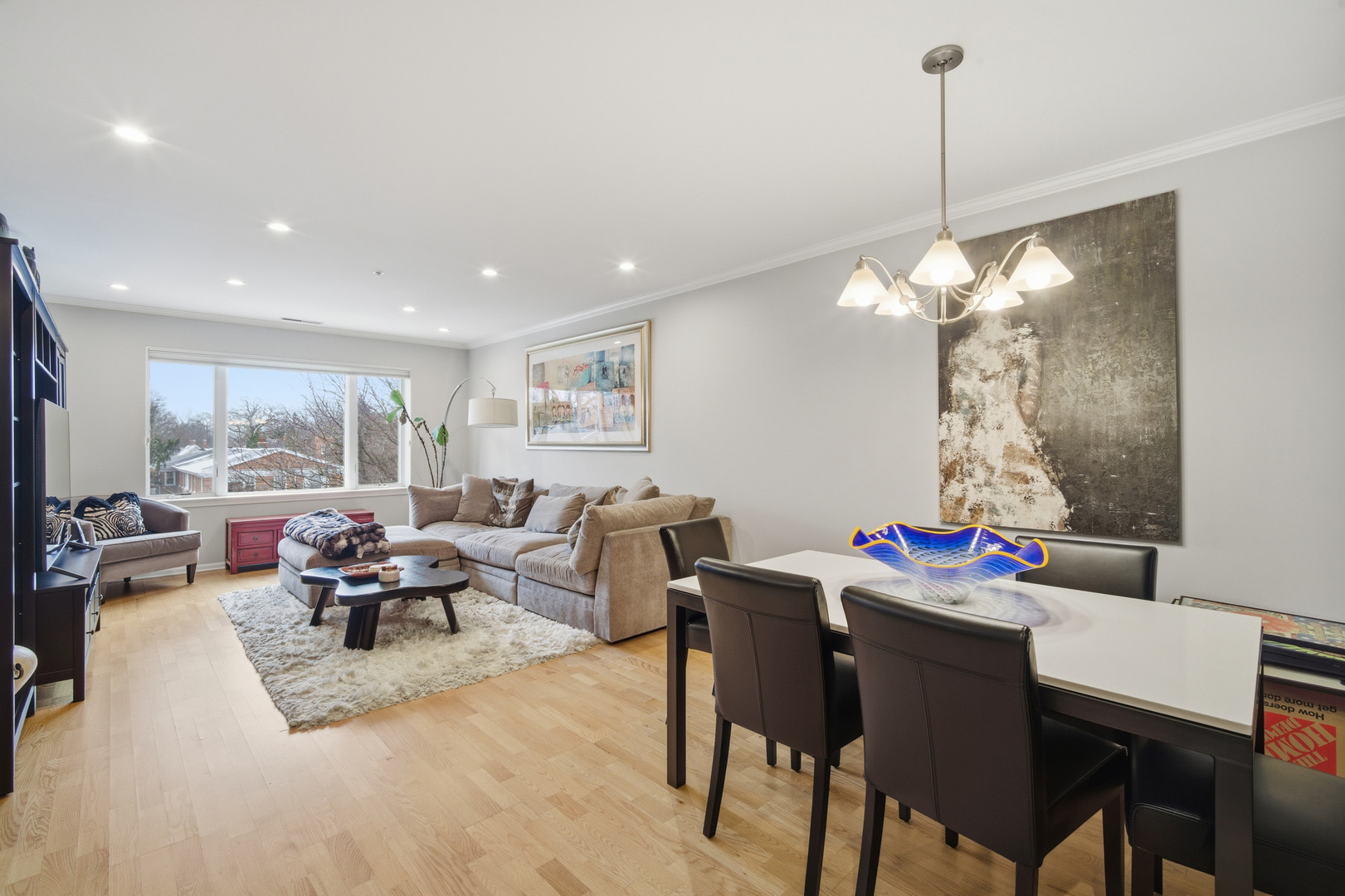 2601 CENTRAL Street 406