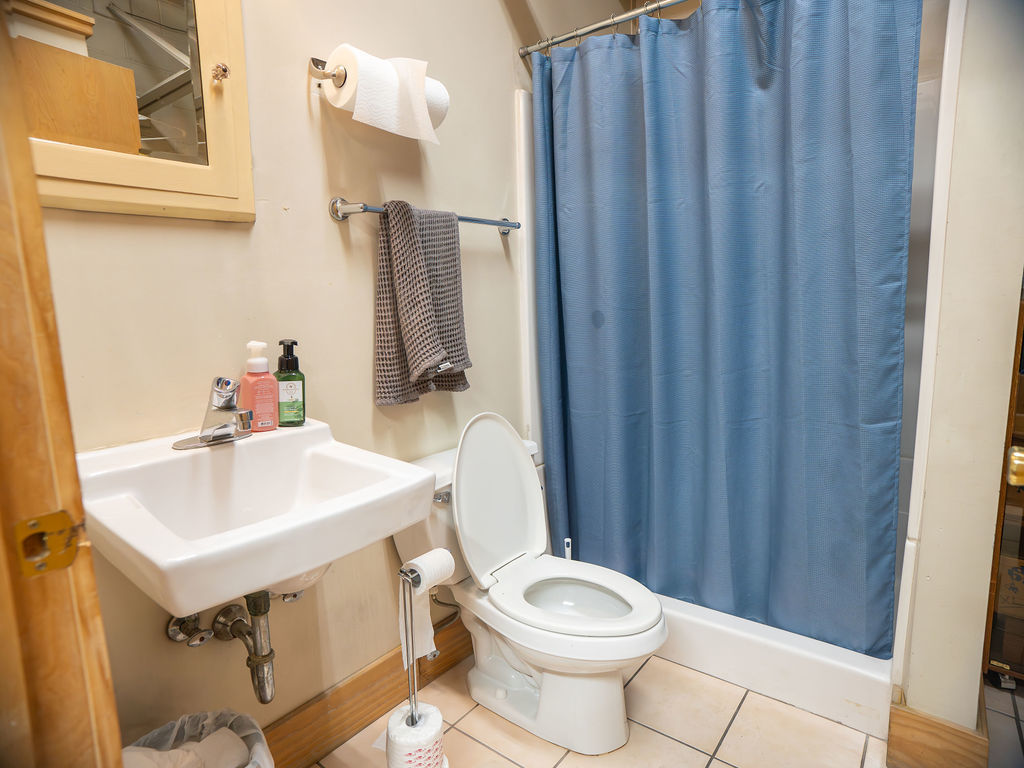 Chicago, Illinois 60612, United States, ,Commercial,Active,225528