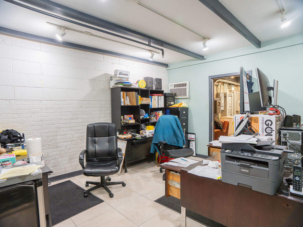 Chicago, Illinois 60612, United States, ,Commercial,Active,225528