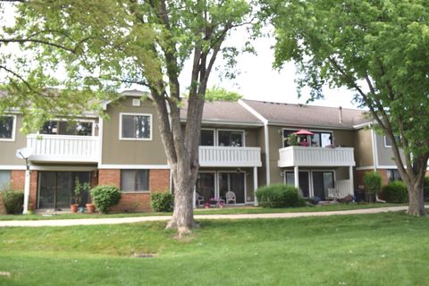 Tiny photo for 285 Mayfair Lane #2C, Schaumburg, IL 60193 (MLS # 12663056)