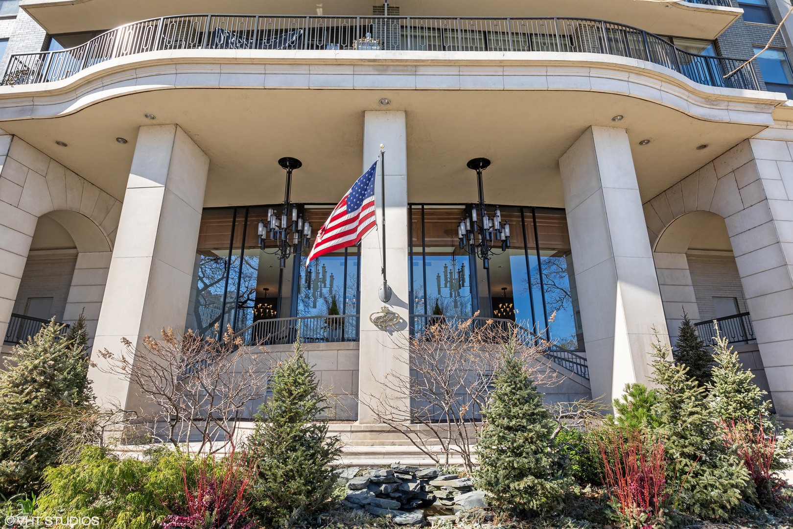 1040 N Lake Shore Drive 31A