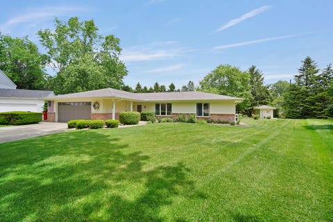 Tiny photo for 2418 N Nottingham Court, Champaign, IL 61821 (MLS # 12663127)