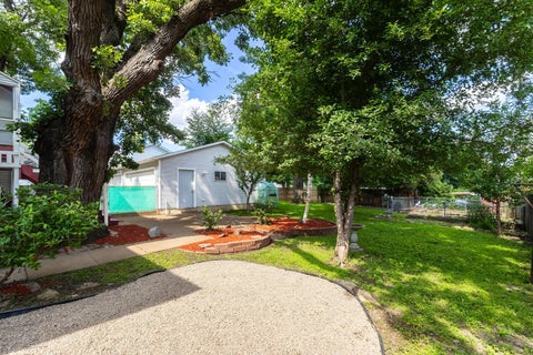 Tiny photo for 2031 Eastern Avenue, Davenport, IA 50803 (MLS # 12683105)
