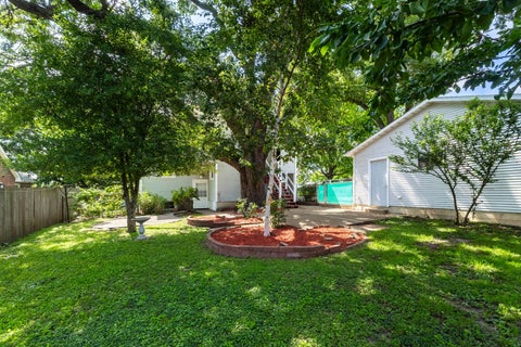 Tiny photo for 2031 Eastern Avenue, Davenport, IA 50803 (MLS # 12683105)