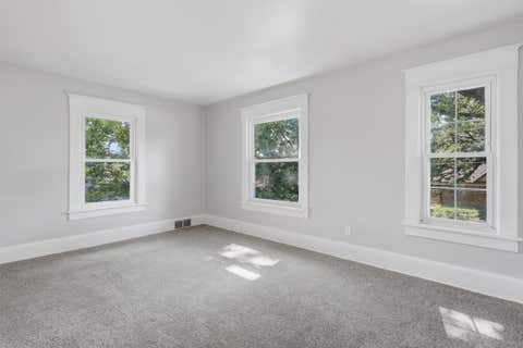 Tiny photo for 2031 Eastern Avenue, Davenport, IA 50803 (MLS # 12683105)