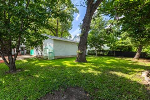 Tiny photo for 2031 Eastern Avenue, Davenport, IA 50803 (MLS # 12683105)