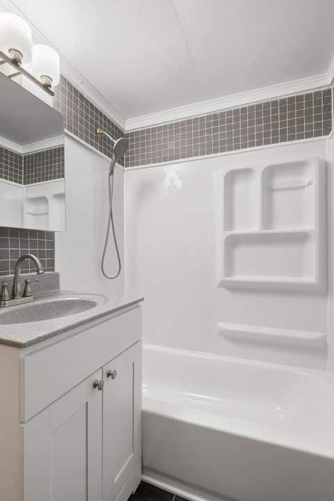 Tiny photo for 2031 Eastern Avenue, Davenport, IA 50803 (MLS # 12683105)