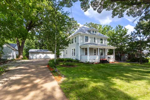 Tiny photo for 2031 Eastern Avenue, Davenport, IA 50803 (MLS # 12683105)