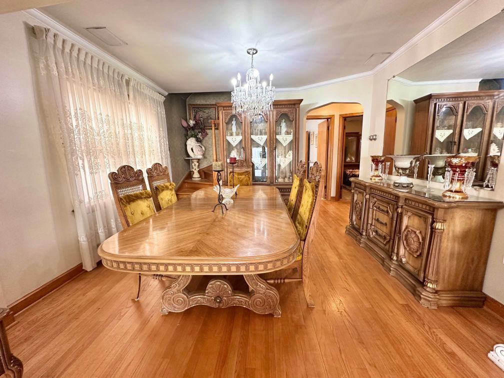 6606 S Komensky Avenue