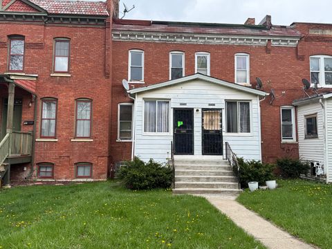 Photo of 10437 S Corliss Avenue #0, Chicago, IL 60628 (MLS # 12635938)