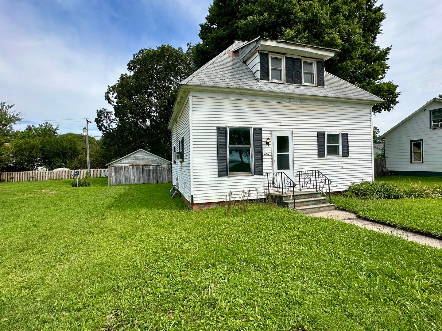 606 E Ethel Street