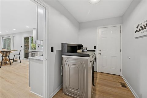 Tiny photo for 206 Cool Stone Bend, Lake In The Hills, IL 60156 (MLS # 12483788)