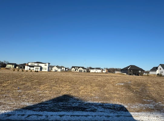 249 MASON DR, BETTENDORF, IA 52722 - Image 5f3685b4fcc43c756a2ed268c55423cb/79958285
