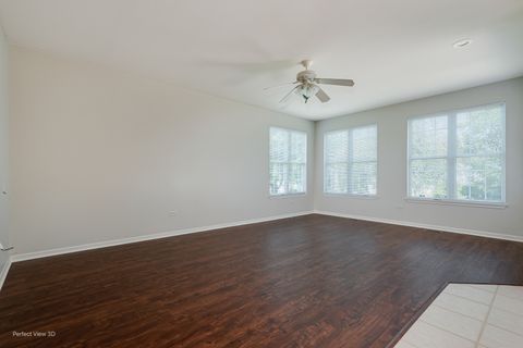 Tiny photo for 16400 Grandwood Lake Drive, Crest Hill, IL 60403 (MLS # 12427518)