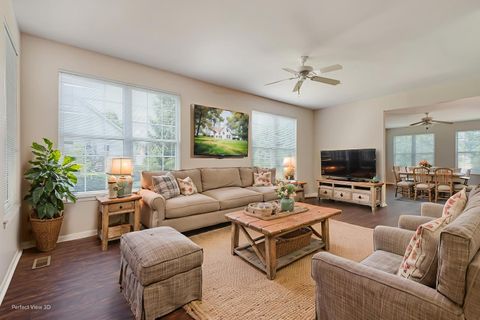 Tiny photo for 16400 Grandwood Lake Drive, Crest Hill, IL 60403 (MLS # 12427518)