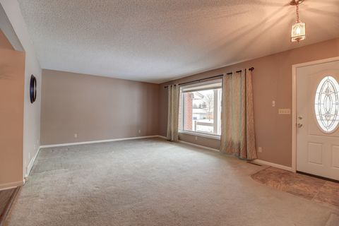 Tiny photo for 1024 10th Avenue N, Clinton, IA 52732 (MLS # 12554481)