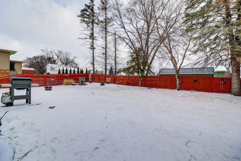 Tiny photo for 1024 10th Avenue N, Clinton, IA 52732 (MLS # 12554481)