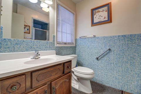 Tiny photo for 1024 10th Avenue N, Clinton, IA 52732 (MLS # 12554481)