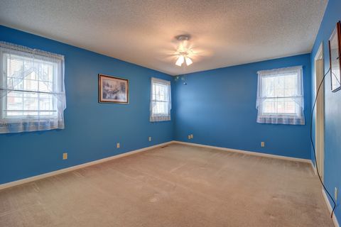 Tiny photo for 1024 10th Avenue N, Clinton, IA 52732 (MLS # 12554481)