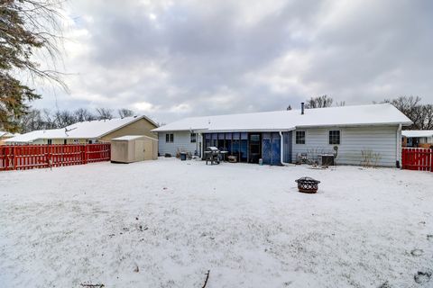 Tiny photo for 1024 10th Avenue N, Clinton, IA 52732 (MLS # 12554481)