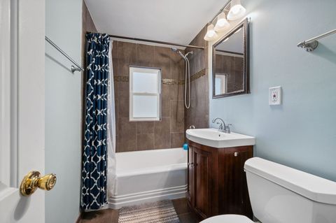 Tiny photo for 349 S Edgewood Avenue, Lombard, IL 60148 (MLS # 12515557)