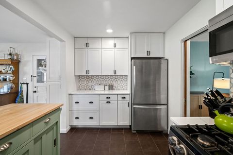 Tiny photo for 349 S Edgewood Avenue, Lombard, IL 60148 (MLS # 12515557)