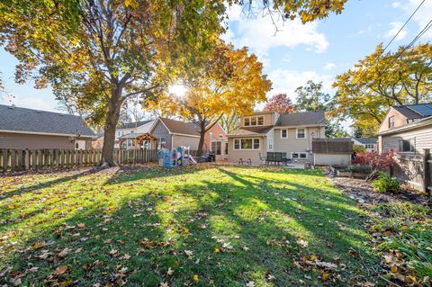 Tiny photo for 349 S Edgewood Avenue, Lombard, IL 60148 (MLS # 12515557)