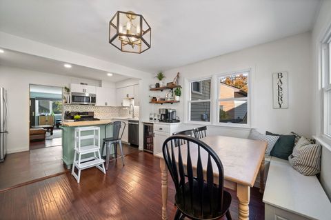 Tiny photo for 349 S Edgewood Avenue, Lombard, IL 60148 (MLS # 12515557)