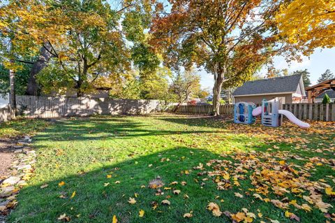 Tiny photo for 349 S Edgewood Avenue, Lombard, IL 60148 (MLS # 12515557)