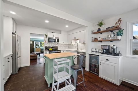 Tiny photo for 349 S Edgewood Avenue, Lombard, IL 60148 (MLS # 12515557)